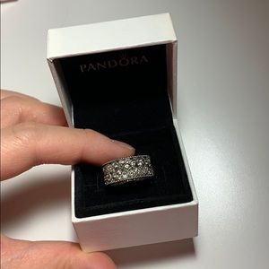 Pandora silver ring size7 brand new rhinestone
